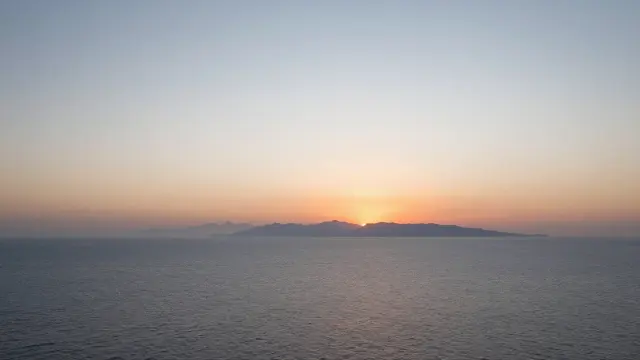 Travel Dawn Captions